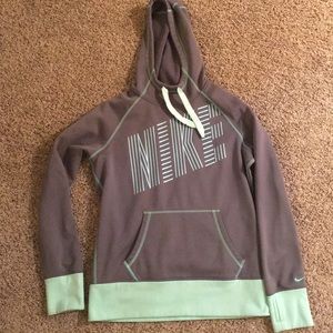 Nike ThermaFit Sweatshirt